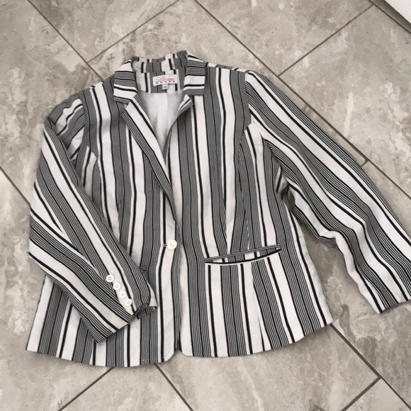 ❤️3X20 LÍNEA DONNA Women Striped White/ Black Casual Modern Blazer | 1X - Picture 9 of 13